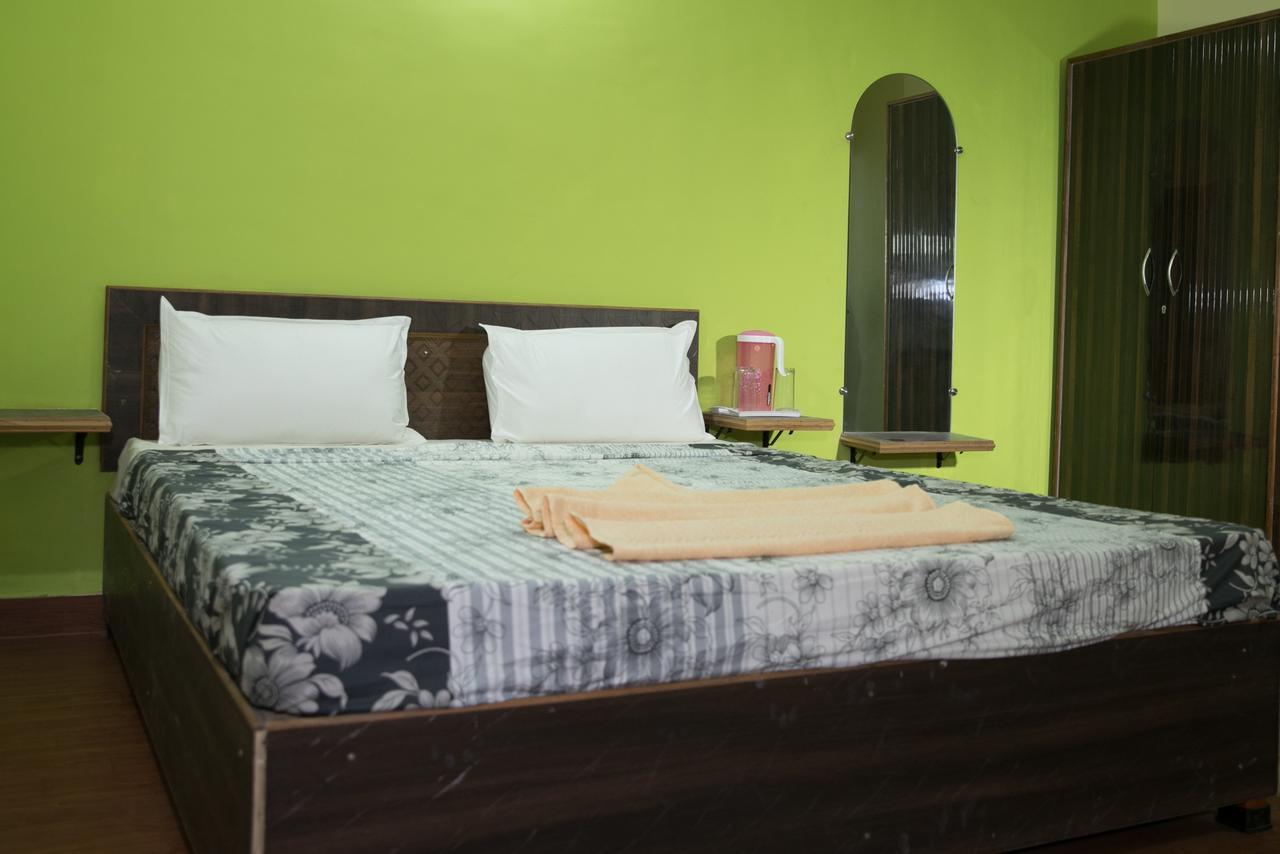 Bliss Holiday In Калангуте Екстериор снимка