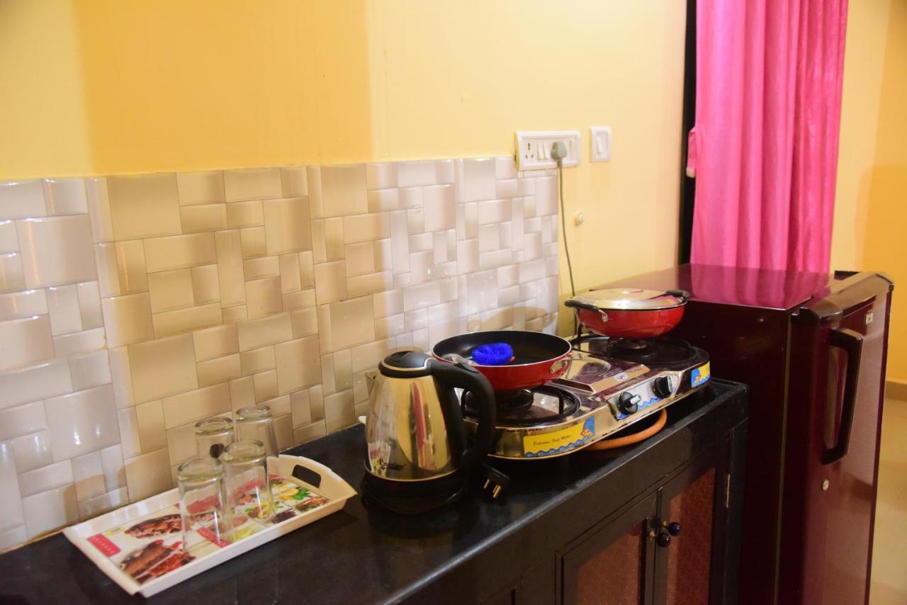 Bliss Holiday In Калангуте Екстериор снимка